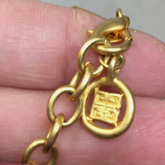 Signed Vintage Givenchy Glass Pearl Necklace - Picture 8 of 9